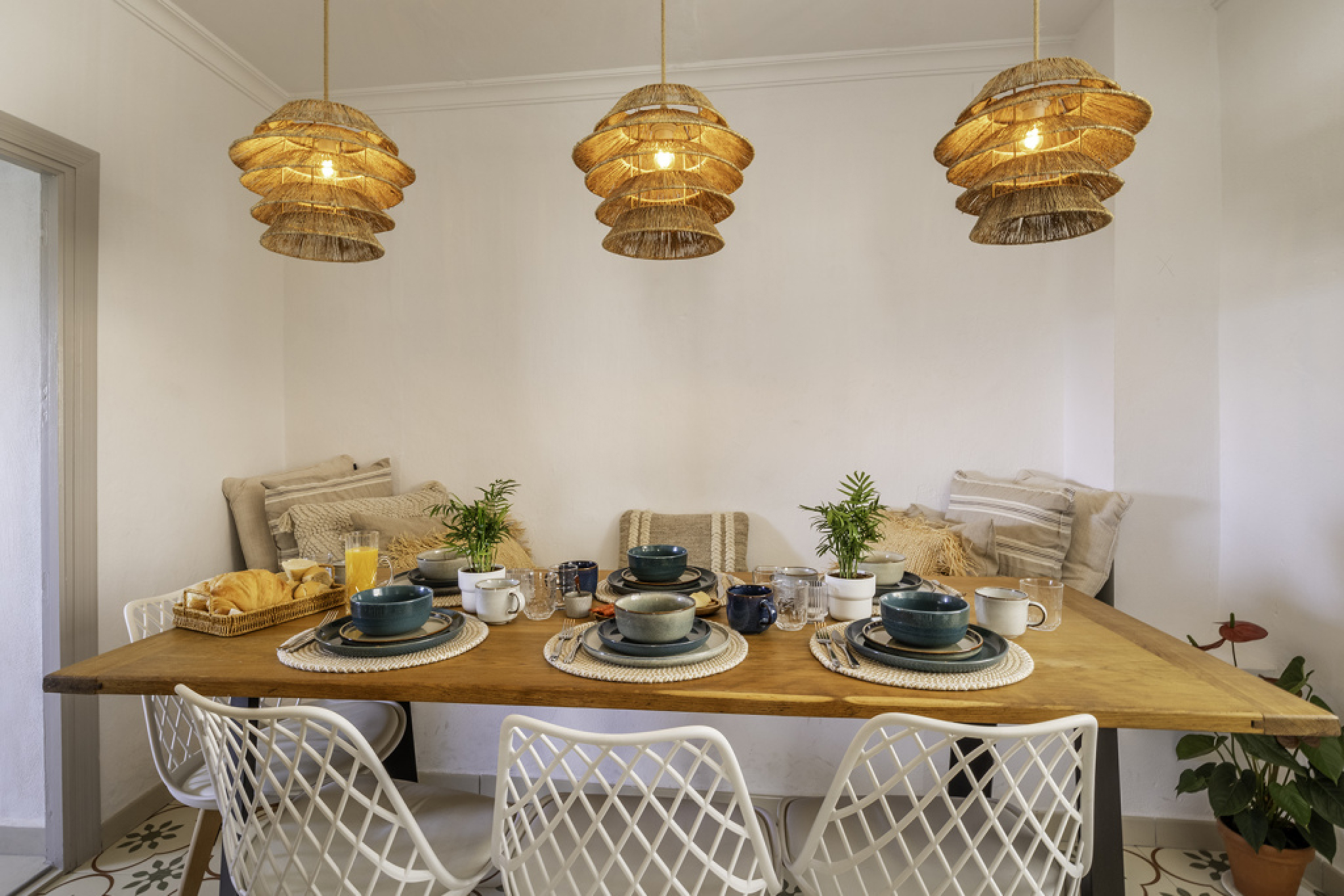 12f002b2843fadb0fe2aa35866a28b0fc26b1ce0a17219b1b466f05d19598c1b-45708dc640_v0_w1024xh768_rDEF