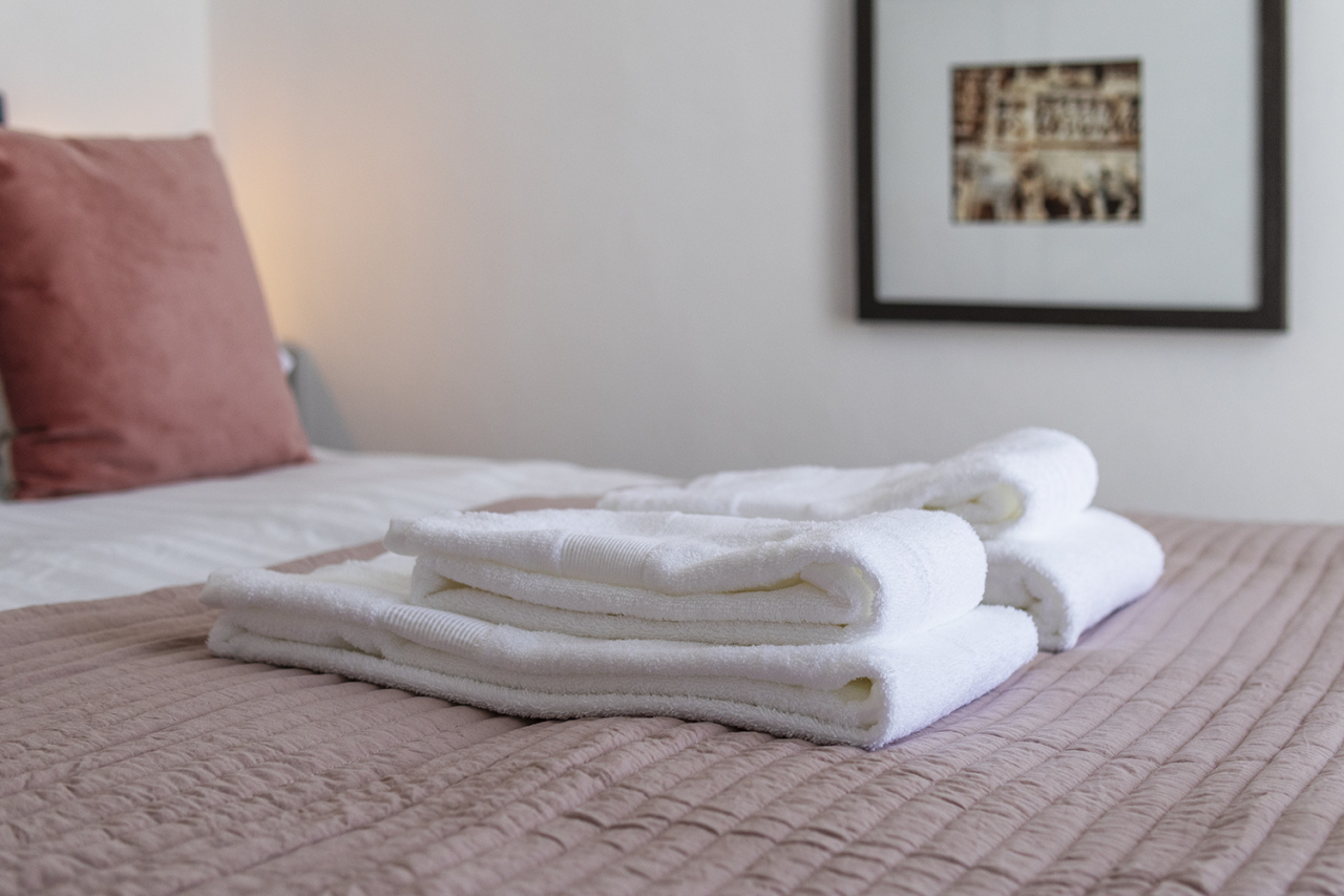 b5251f4aeb63ba0780e3b7dc791cee929241c4a8e54a3ef85fcba6a74b18fe5f-45708dc640_v0_w1280xh0_rDEF