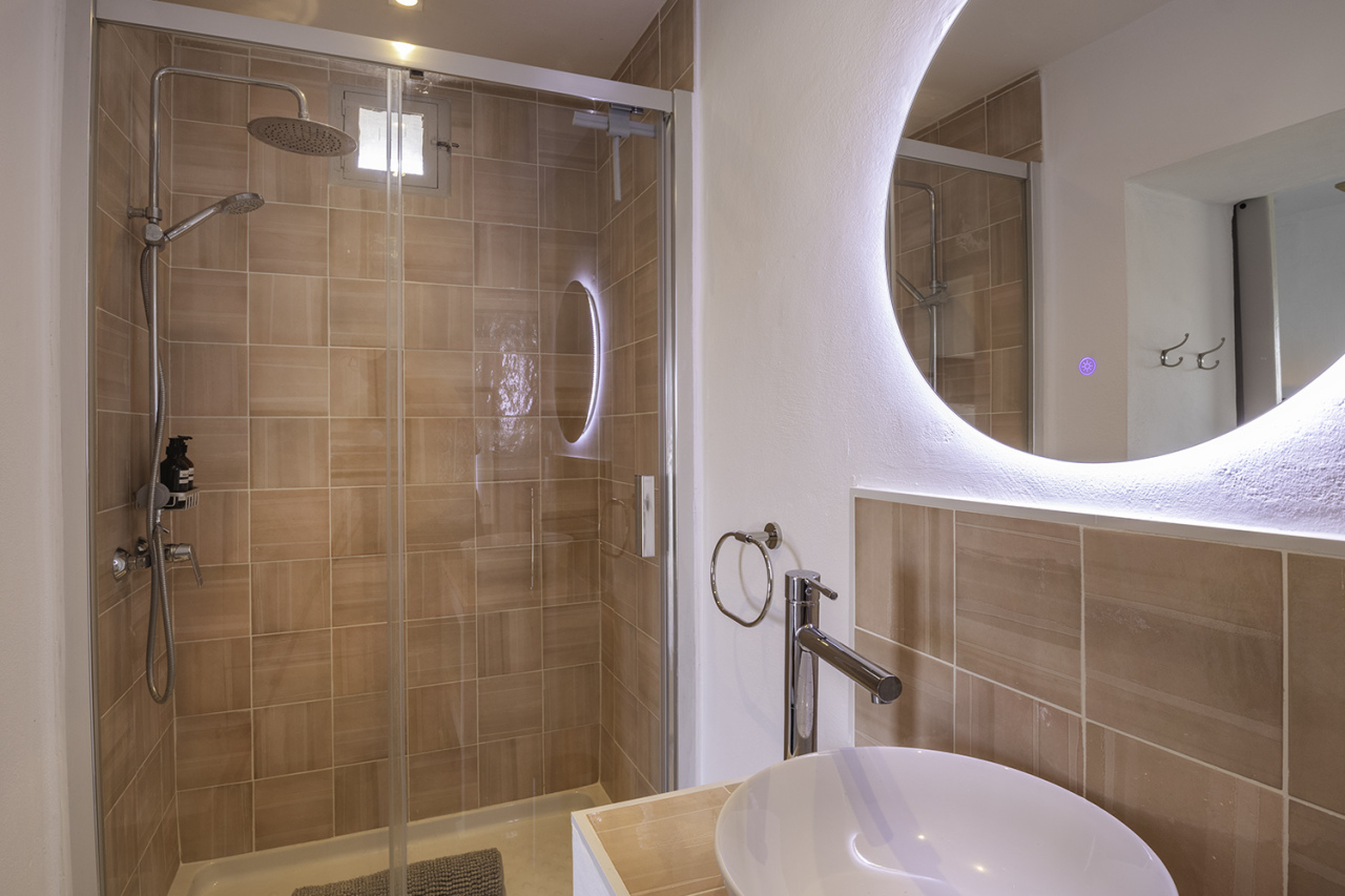 dc366a3761f1f1840bc94d16921d5364501d451c234c485bf3a8a499f2a1d4ad-45708dc640_v0_w1280xh0_rDEF